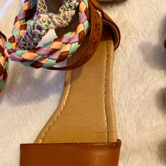 Toddler Girl Shoe Bundle - Size 10 - Picture 3 of 5